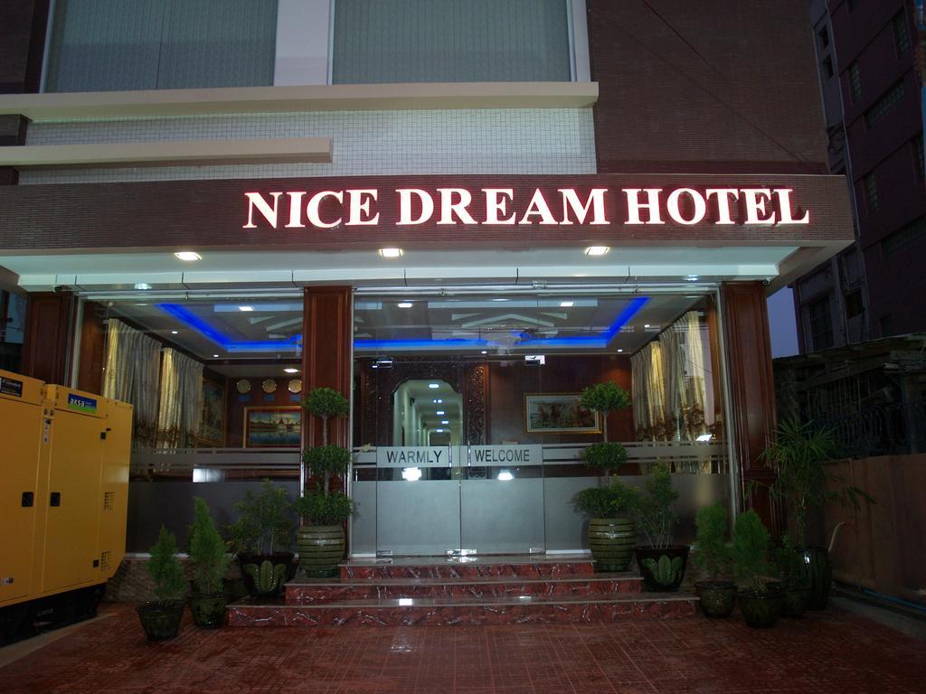 Nice Dream Hotel Мандалай Экстерьер фото